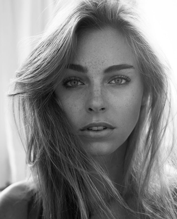 Picture Of Elizabeth Turner.