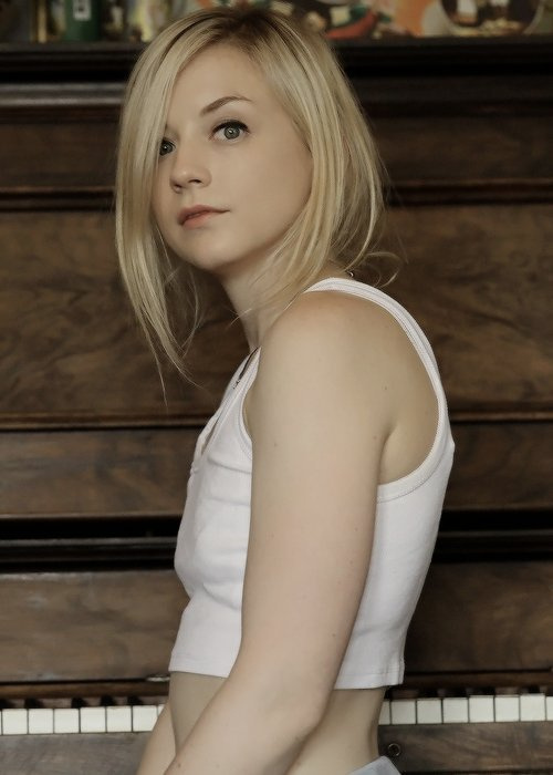 Emily Kinney