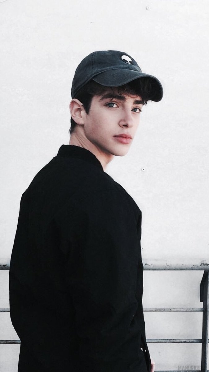 Manu Rios