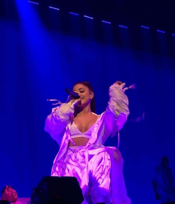 Ariana Grande (I)