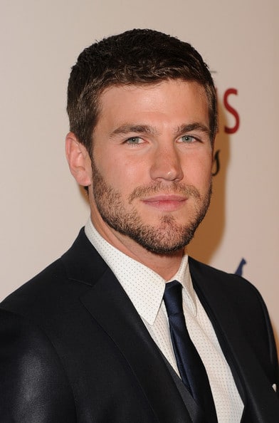 Austin Stowell