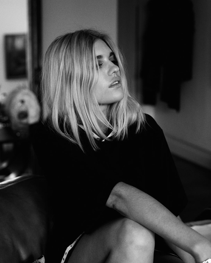 Tigerlily Taylor image