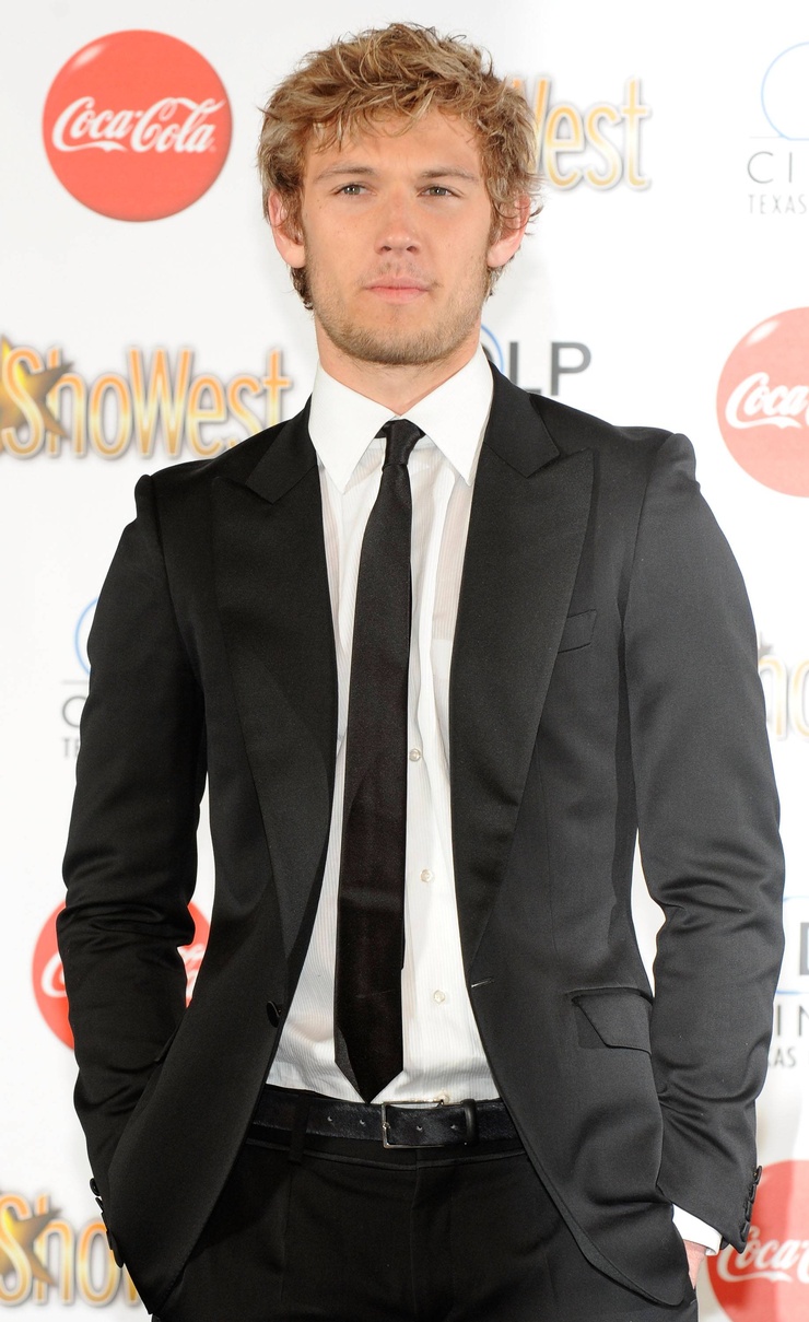 Alex Pettyfer