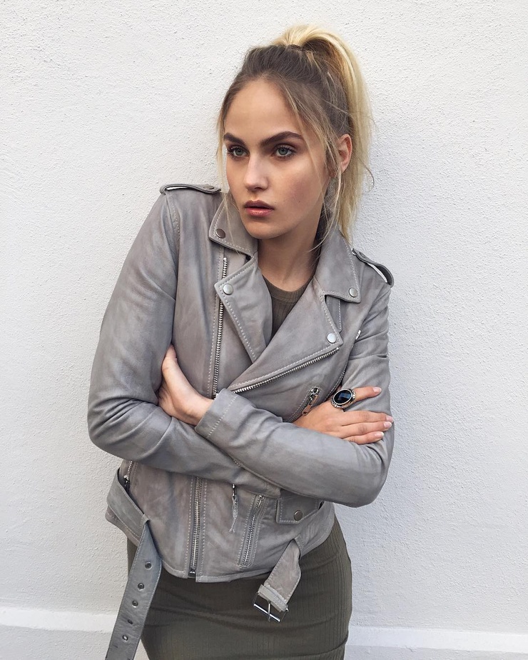 Elena Carriere Elena Carriere