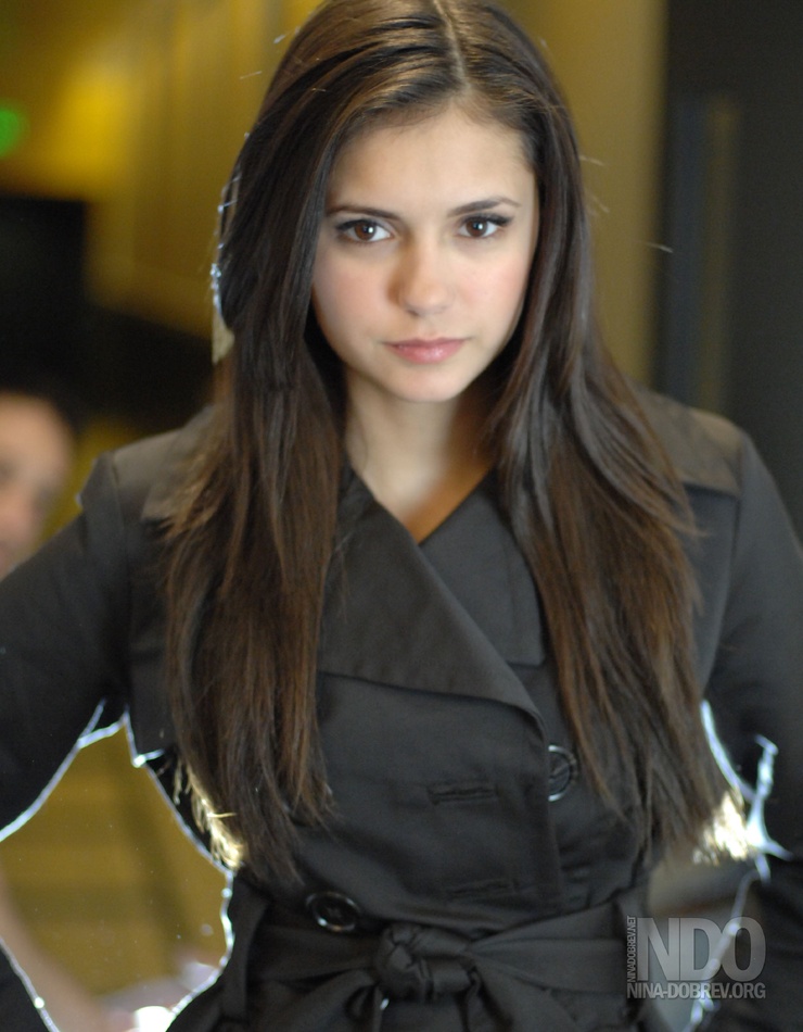 Nina Dobrev