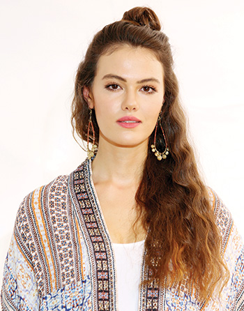 Gülper Özdemir Gülper Özdemir