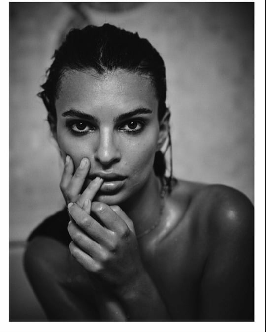 Emily Ratajkowski