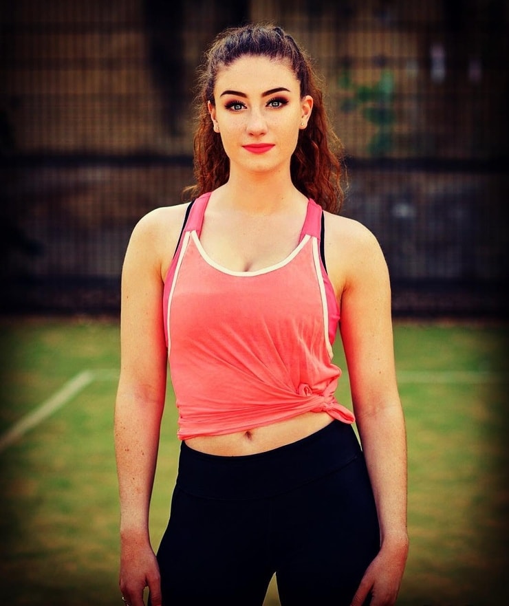 Amber Doig-Thorne Amber Doig-Thorne