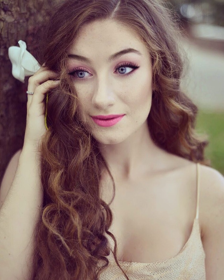 Amber Doig-Thorne Amber Doig-Thorne