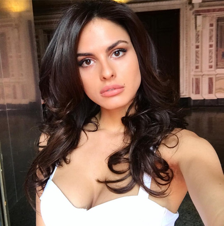 Bojana Krsmanovic Bojana Krsmanovic
