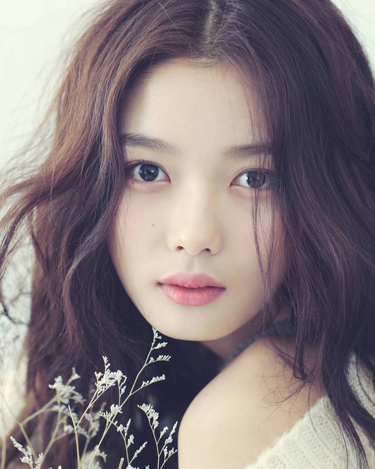 Yoo-Jeong Kim Yoo-Jeong Kim