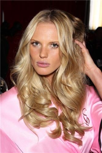Anne Vyalitsyna