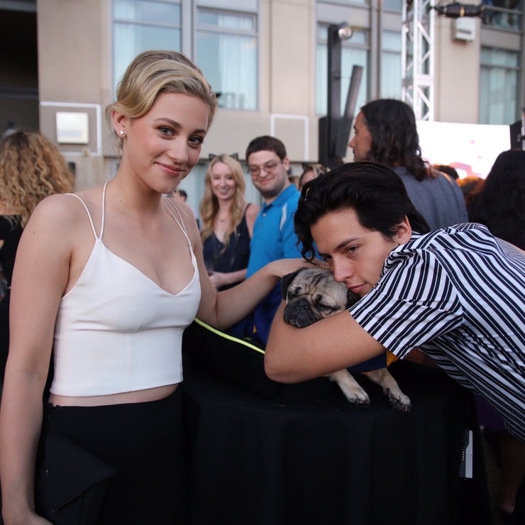 Lili Reinhart