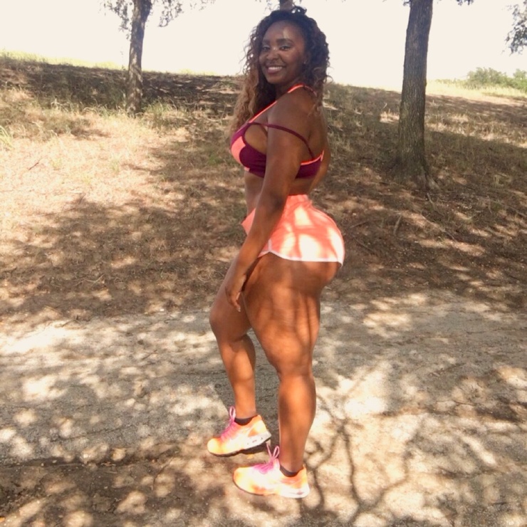 BRIANA BETTE BRIANA BETTE