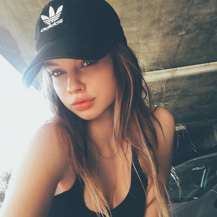 Marija Zezelj Marija Zezelj