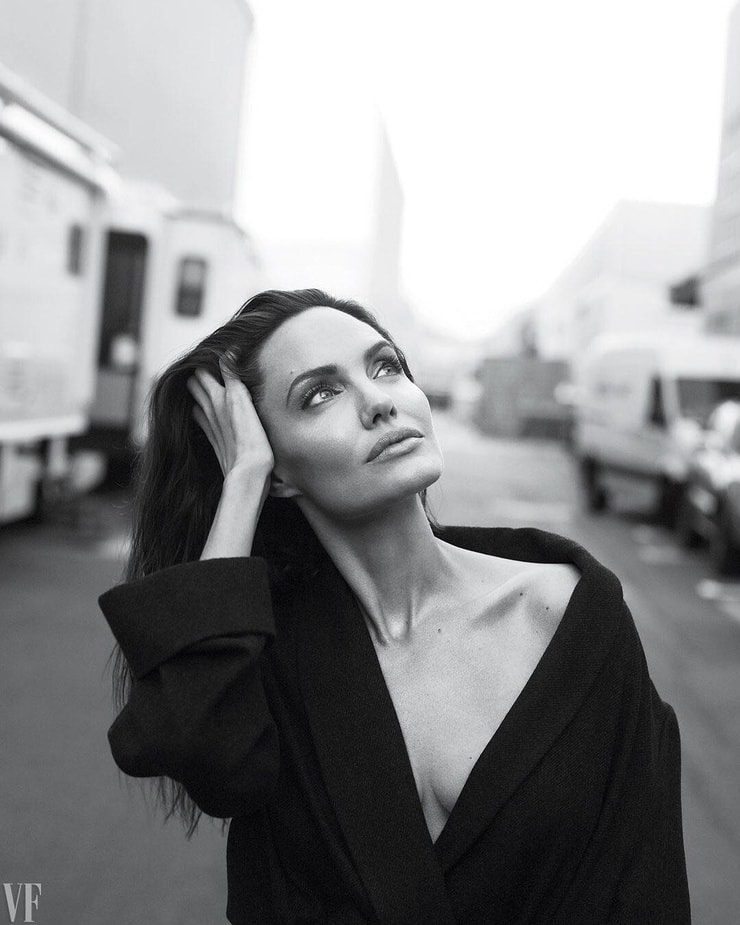 Angelina Jolie Angelina Jolie