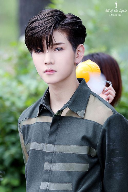 Ren (Nu'est)