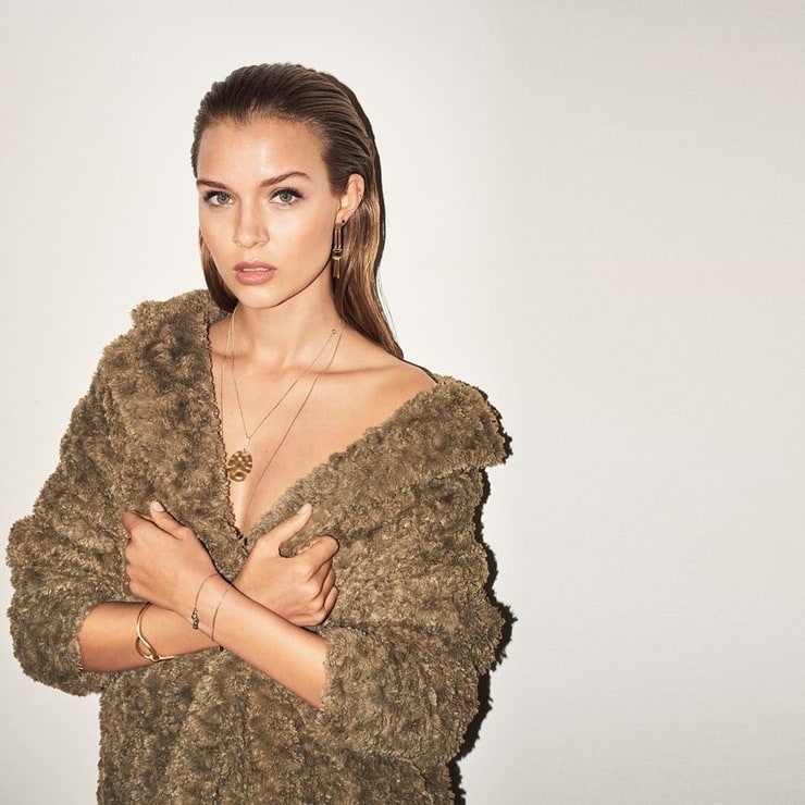 Josephine Skriver Josephine Skriver