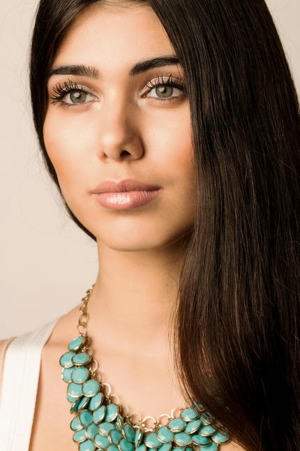 Sezen Aksu (model)