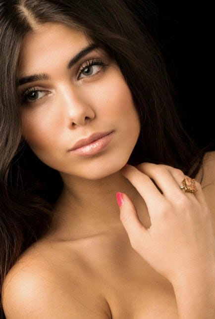Sezen Aksu (model)