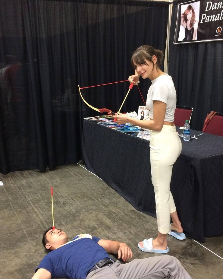 Willa Holland Willa Holland