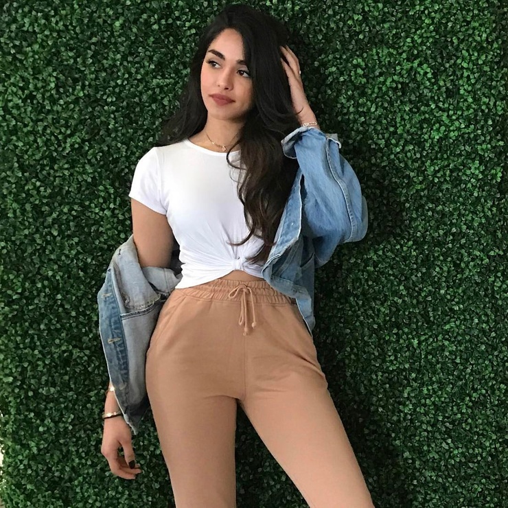 Reem Alsanea Reem Alsanea