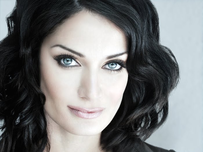Dayanara Torres Dayanara Torres