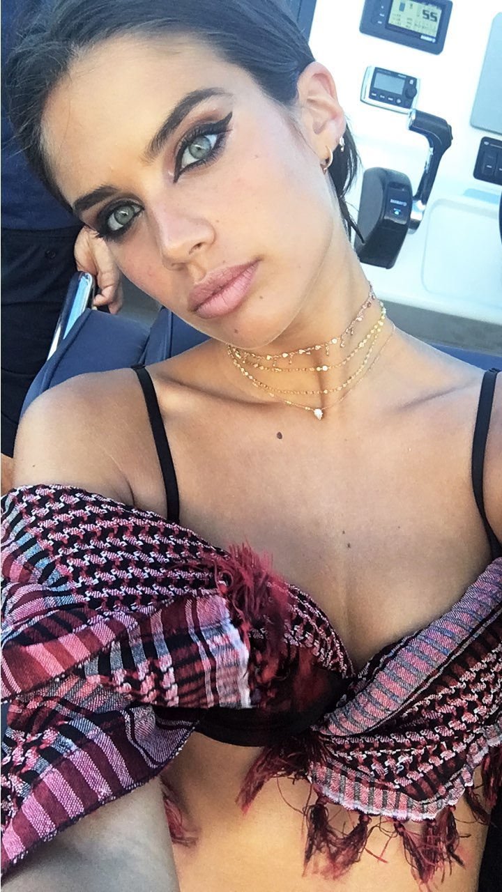 Sara Sampaio Sara Sampaio