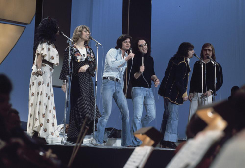 Les Humphries Singers
