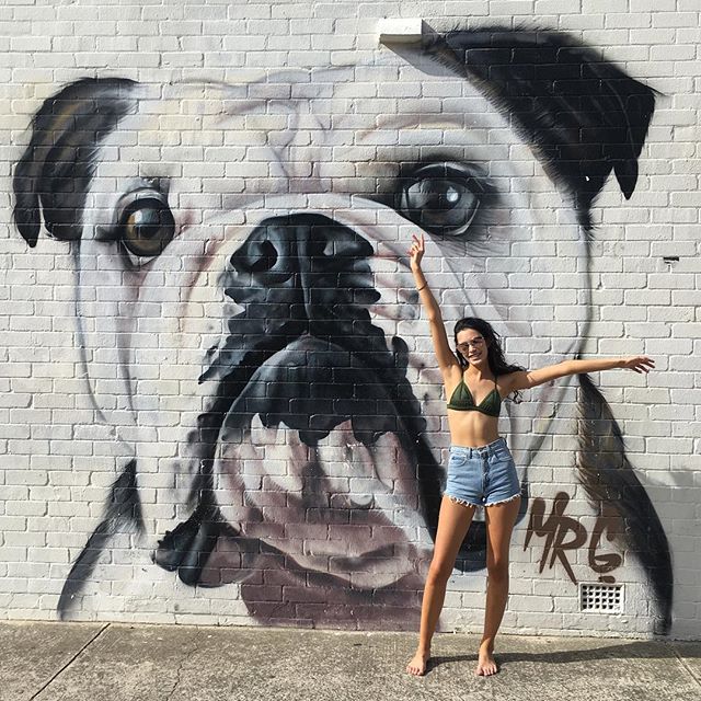 Zoe Barnard Zoe Barnard