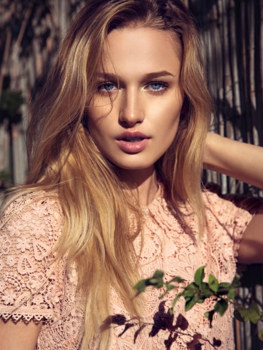 Xenia Micsanschi Xenia Micsanschi