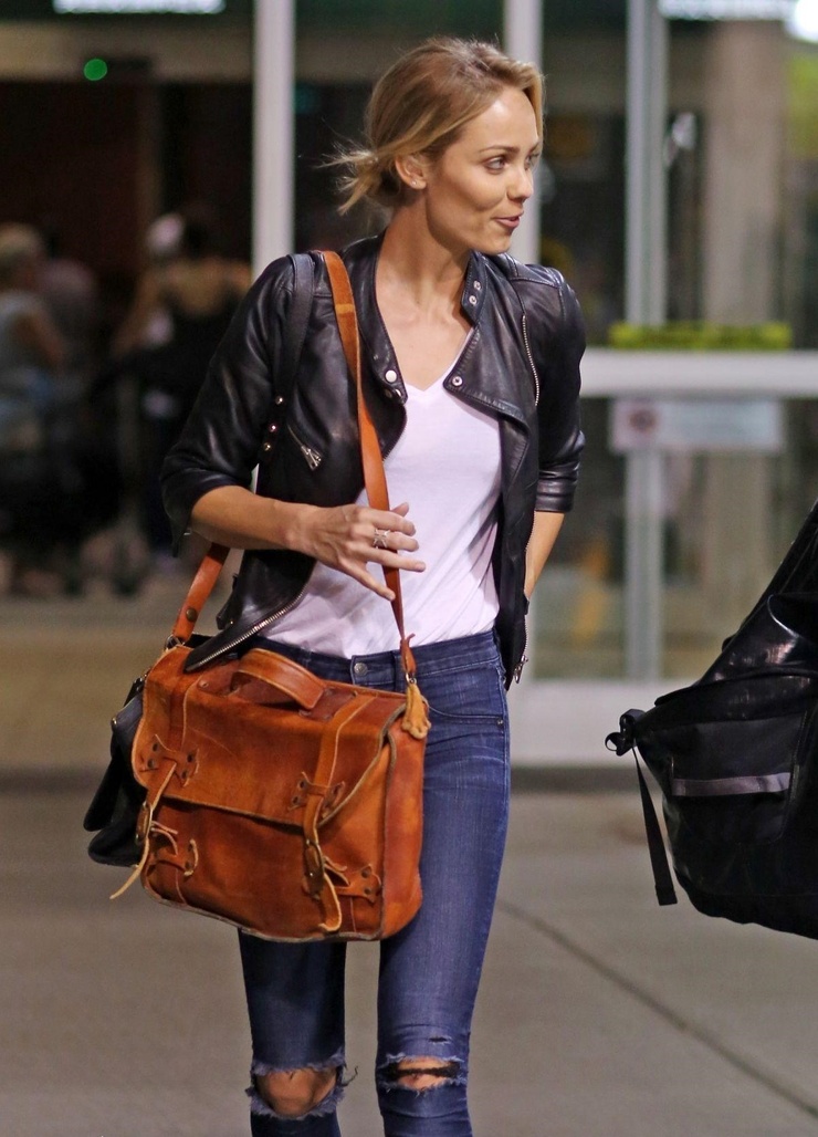 Laura Vandervoort Laura Vandervoort