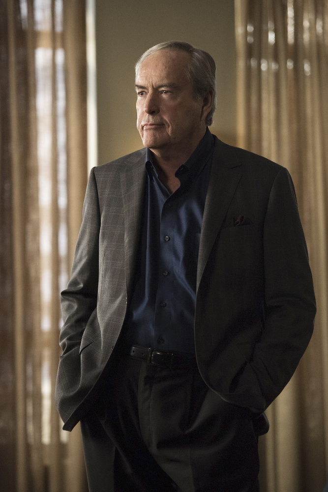 Gideon Malick (Powers Boothe)