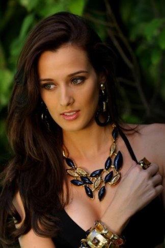 Adriana Dorn Adriana Dorn