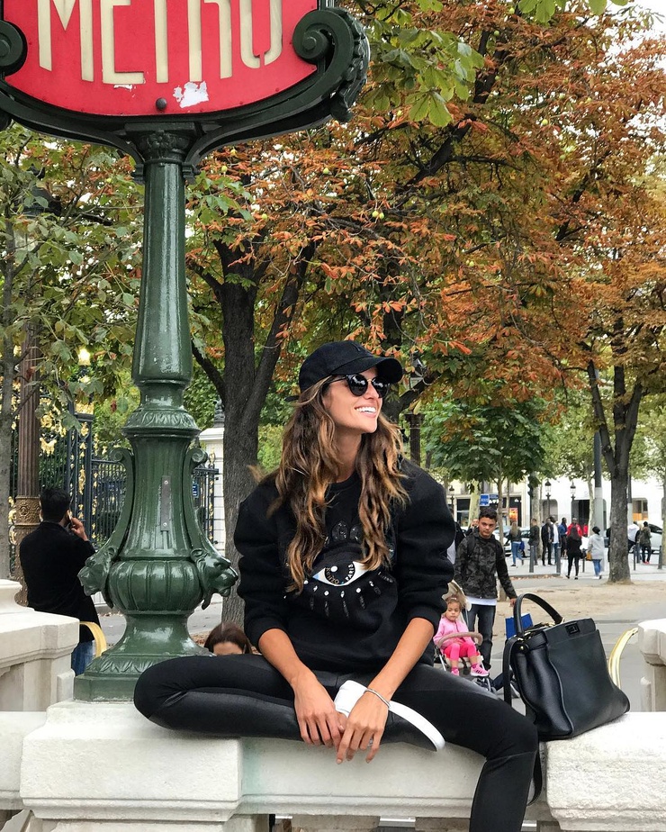 Izabel Goulart Izabel Goulart