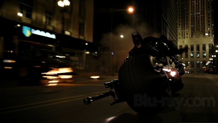 The Dark Knight: Best Buy LIMITED EDITION 2 Disc Blu-Ray + Collectible Batman Cowl/Mask