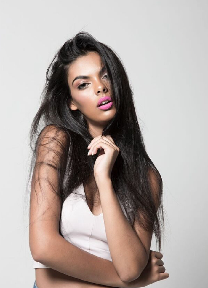 Zoe McCracken Zoe McCracken