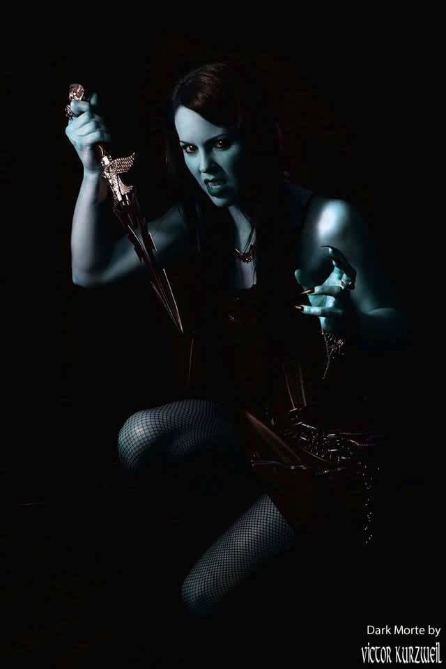 Emma Dark
