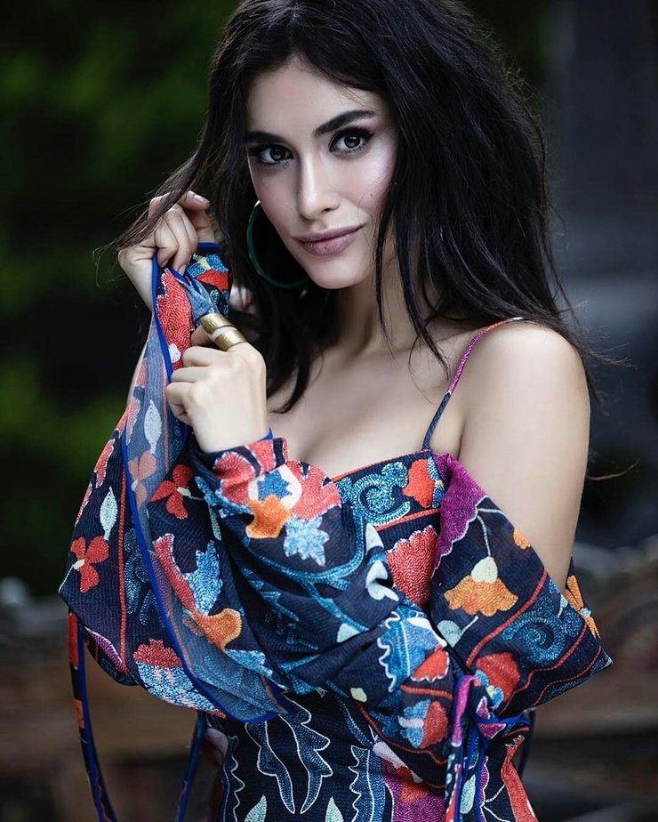 Hande Dogandemir Hande Dogandemir