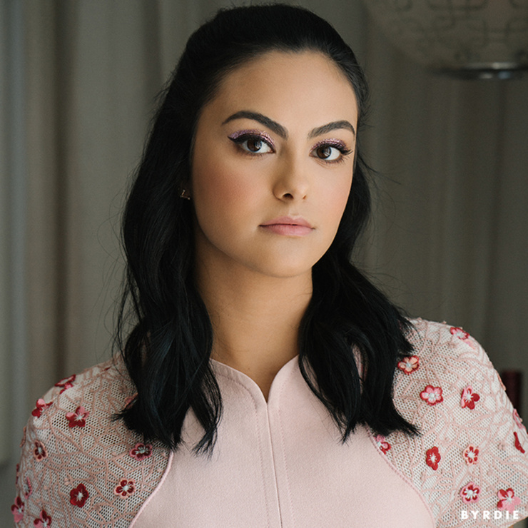 Camila Mendes