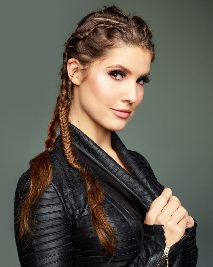 Amanda Cerny Amanda Cerny