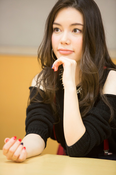 Rei Yasuda - Rachel Rhodes - 安田レイ