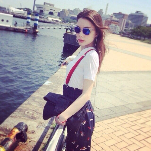 Rei Yasuda - Rachel Rhodes - 安田レイ