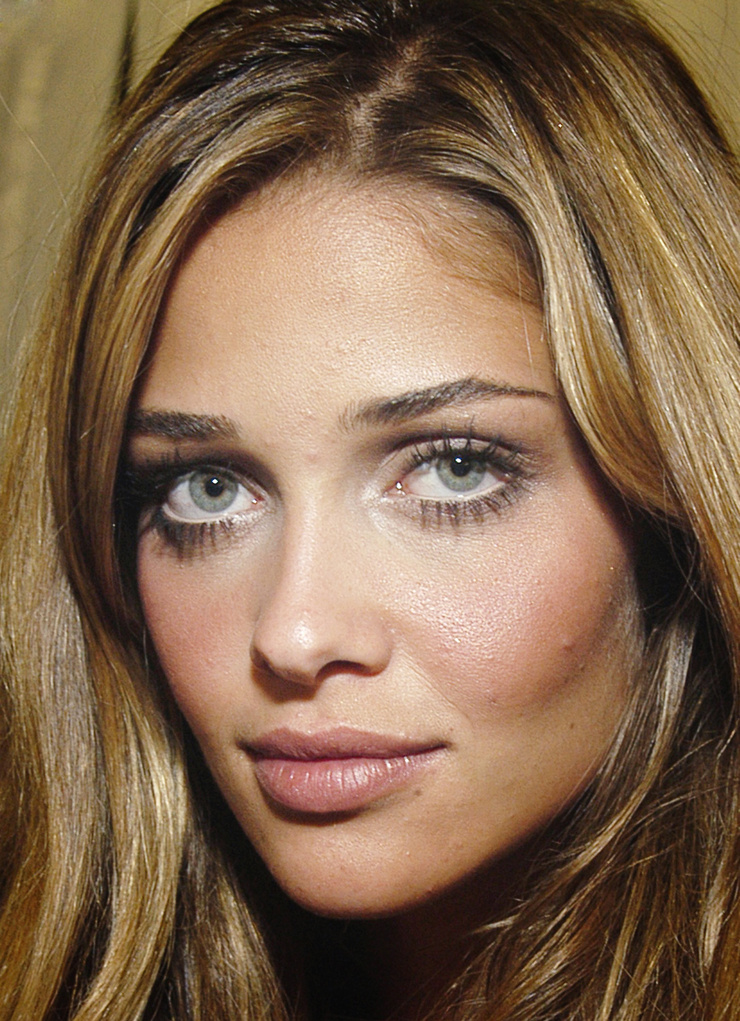 Ana Beatriz Barros Ana Beatriz Barros
