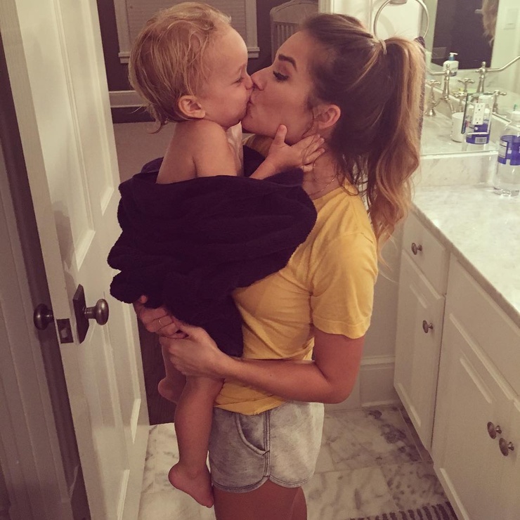 Jessie James Decker