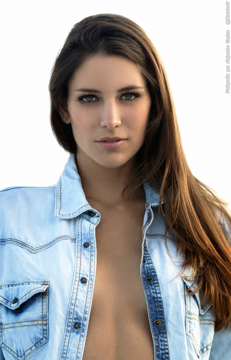Paola Vargas Desideri Paola Vargas Desideri