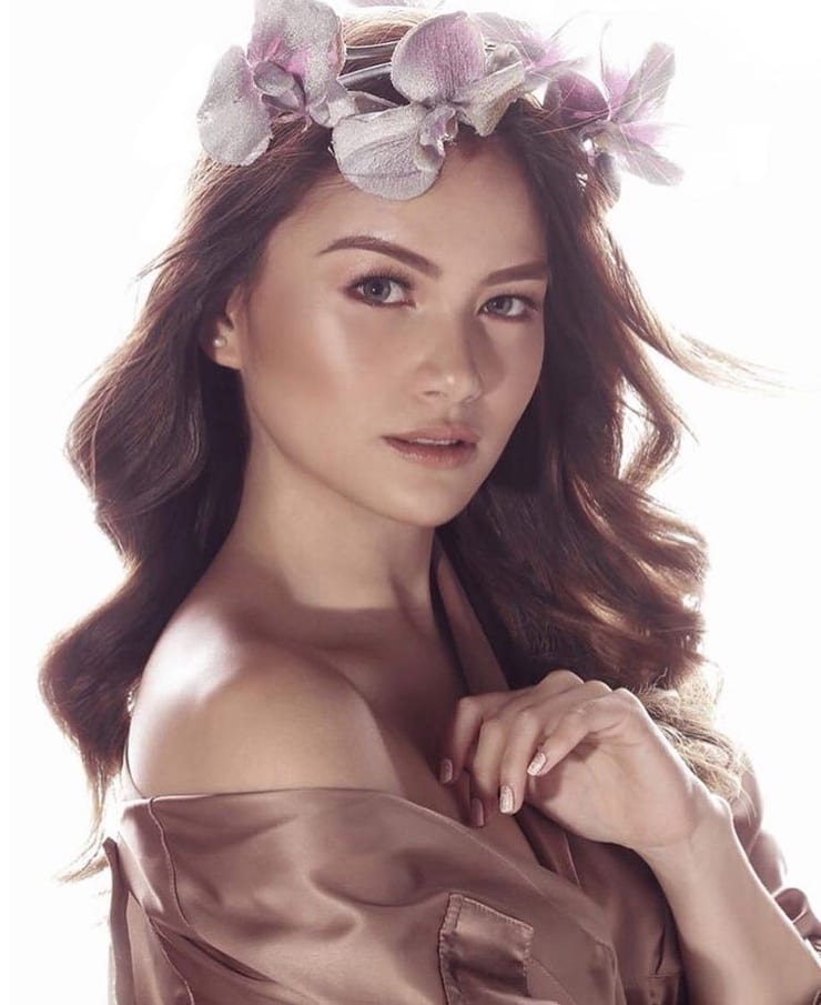 Elisse Joson Elisse Joson
