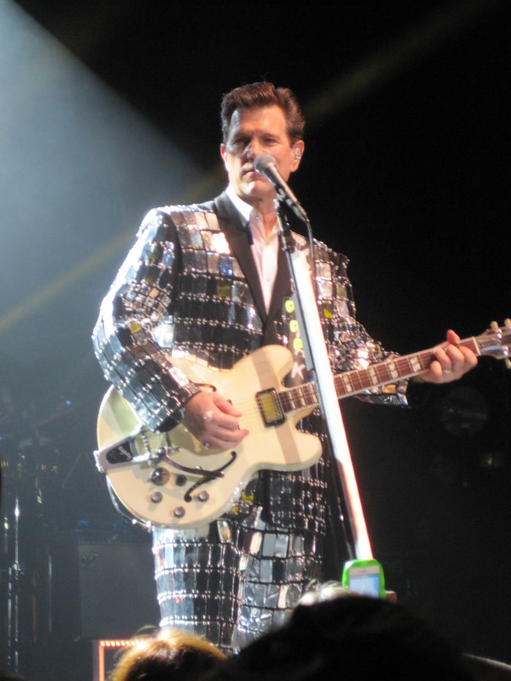 Chris Isaak