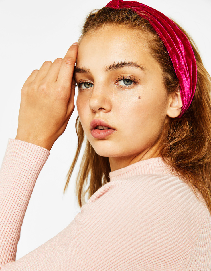 ANNA VIVCHAR ANNA VIVCHAR