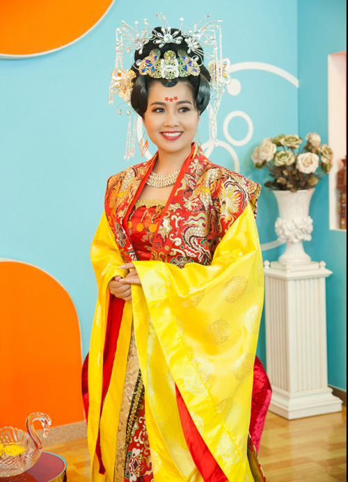 Khanh Le